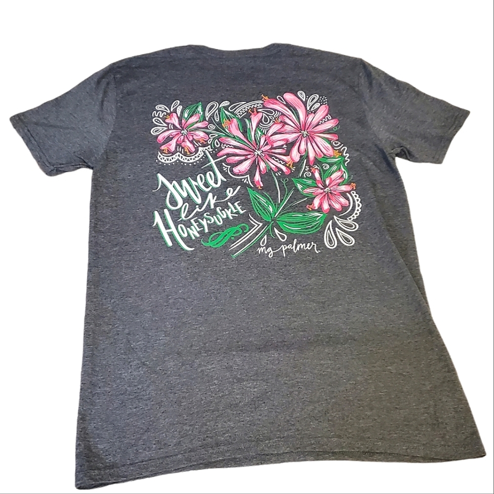 MG PALMER | Women's heathered-gray graphic back short-sleeve t-shirt. Size M.
